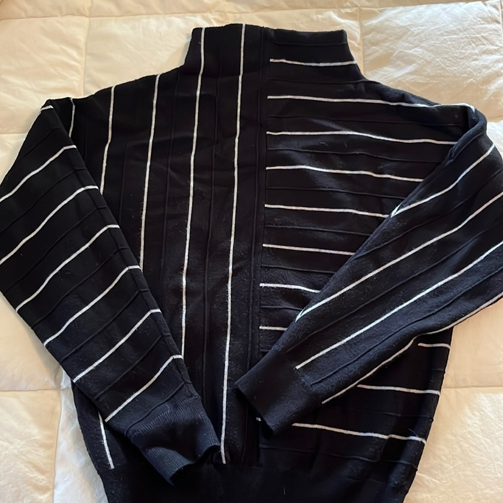 black and white striped Tahari mockneck sweater, small